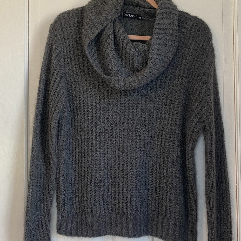 BOOHOO Sweater